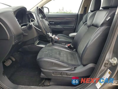 Zdjęcie 7 z 13 samochodu: 2020 MITSUBISHI OUTLANDER SE VIN:JA4AD3A35LZ047988 - miniatura