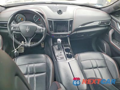 Zdjęcie 8 z 14 samochodu: 2022 MASERATI LEVANTE BASE VIN:ZN661XUA7NX395181 - miniatura
