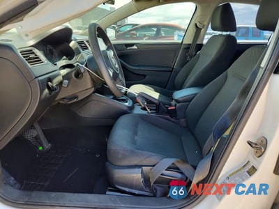 Zdjęcie 7 z 12 samochodu: 2013 VOLKSWAGEN JETTA BASE VIN:3VW2K7AJ6DM410417 - miniatura