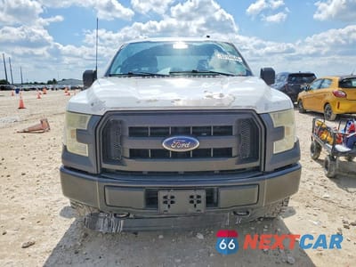 Piąte zdjęcie samochodu w środku: 2016 FORD F150 SUPERCREW VIN:1FTEW1EG1GFA47707 - miniatura