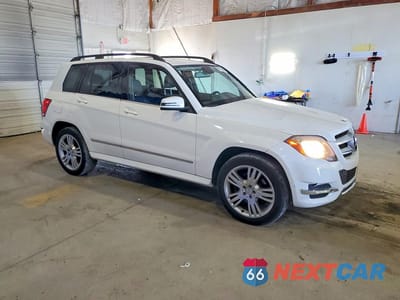 Czwarte zdjęcie samochodu z boku: 2013 MERCEDES-BENZ GLK 350 4MATIC VIN:WDCGG8JB3DG021036 - miniatura