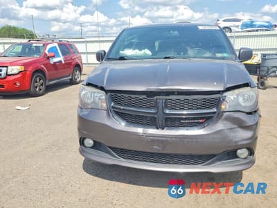 Piąte zdjęcie samochodu w środku: 2015 DODGE GRAND CARAVAN SXT VIN:2C4RDGCG6FR564005 - miniatura