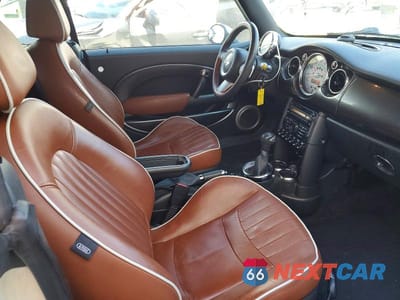 Zdjęcie 10 z 12 samochodu: 2008 MINI COOPER S VIN:WMWRH33508TL96933 - miniatura