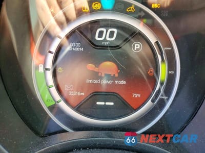 Zdjęcie 9 z 12 samochodu: 2015 FIAT 500 ELECTRIC VIN:3C3CFFGE0FT656991 - miniatura