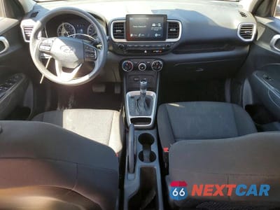 Zdjęcie 8 z 12 samochodu: 2021 HYUNDAI VENUE SE VIN:KMHRB8A36MU089270 - miniatura