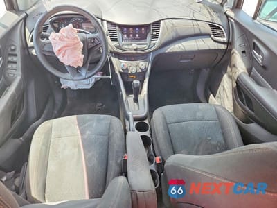 Zdjęcie 8 z 13 samochodu: 2020 CHEVROLET TRAX LS VIN:KL7CJKSB9LB075824 - miniatura