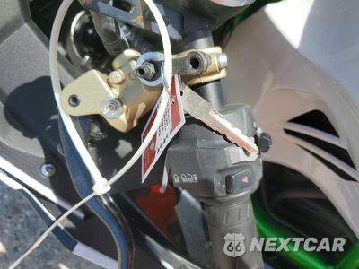 Zdjęcie 8 z 9 samochodu: 2023 KAWASAKI ZX1002 VIN:JKBZXVJ16PA005074 - miniatura