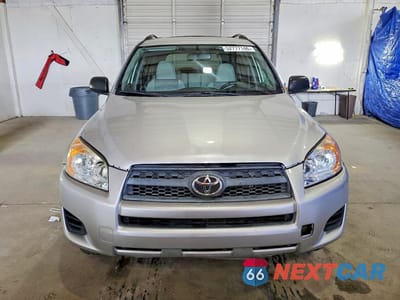 Piąte zdjęcie samochodu w środku: 2009 TOYOTA RAV4 BASE VIN:JTMBF33V995010364 - miniatura