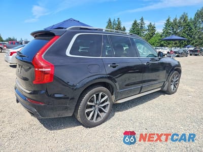 Trzecie zdjęcie samochodu z tyłu: 2016 VOLVO XC90 T6 VIN:YV4A22PK7G1046864 - miniatura