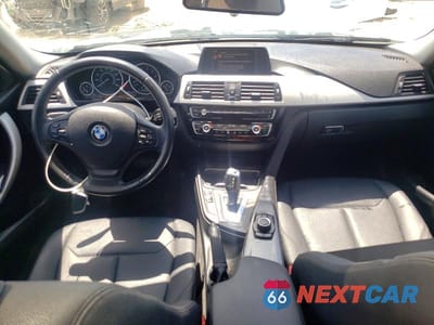 Zdjęcie 8 z 12 samochodu: 2017 BMW 320 I VIN:WBA8E1G35HNU18642 - miniatura