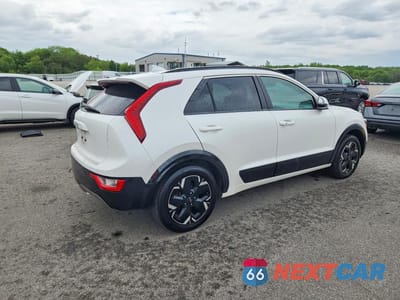 Trzecie zdjęcie samochodu z tyłu: 2023 KIA NIRO WIND VIN:KNDCR3L12P5026251 - miniatura