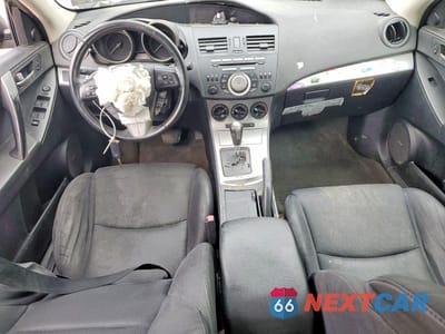 Zdjęcie 8 z 12 samochodu: 2011 MAZDA 3 S VIN:JM1BL1K6XB1459072 - miniatura