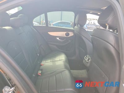 Zdjęcie 10 z 13 samochodu: 2019 MERCEDES-BENZ C 300 VIN:55SWF8DB2KU322385 - miniatura