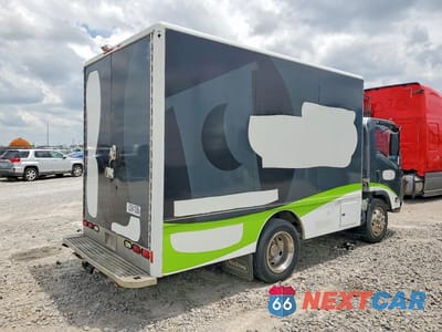 Trzecie zdjęcie samochodu z tyłu: 2012 ISUZU NPR HD BOX TRUCK VIN:54DC4W1B6CS803694 - miniatura