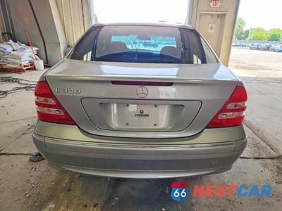 Zdjęcie 6 z 12 samochodu: 2003 MERCEDES-BENZ C 320 VIN:WDBRF64J13F426503 - miniatura