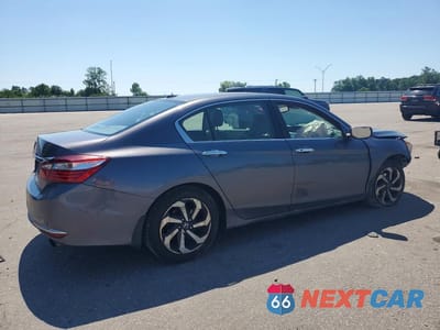 Trzecie zdjęcie samochodu z tyłu: 2017 HONDA ACCORD EXL VIN:1HGCR2F98HA244846 - miniatura