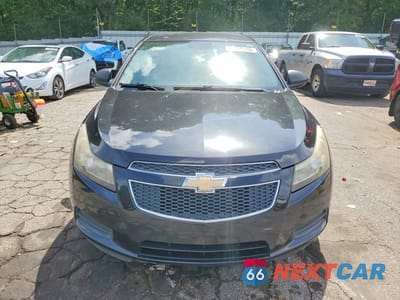 Piąte zdjęcie samochodu w środku: 2013 CHEVROLET CRUZE LS VIN:1G1PA5SH4D7325283 - miniatura