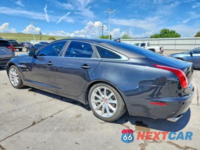 Drugie zdjęcie samochodu z przodu: 2015 JAGUAR XJ VIN:SAJWJ1CD6F8V77865 - miniatura