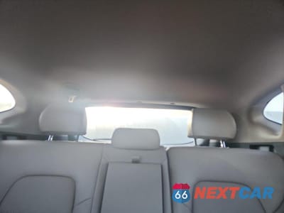 Zdjęcie 10 z 14 samochodu: 2020 HYUNDAI TUCSON LIMITED VIN:KM8J33AL0LU161964 - miniatura