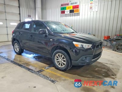 Czwarte zdjęcie samochodu z boku: 2012 MITSUBISHI OUTLANDER SPORT ES VIN:JA4AP3AU8CZ009980 - miniatura
