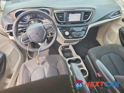 Zdjęcie 8 z 13 samochodu: 2023 CHRYSLER VOYAGER LX VIN:2C4RC1CG7PR597581 - miniatura