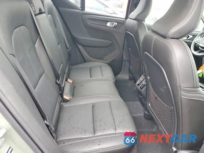 Zdjęcie 11 z 14 samochodu: 2025 VOLVO XC40 CORE VIN:YV4L12UJ1S2570263 - miniatura