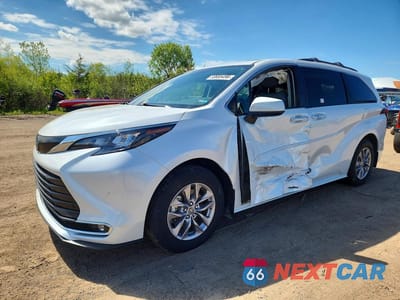 2024 TOYOTA SIENNA XLE 7-PASSENGER 5TDJSKFC9RS128310 - główne zdjęcie licytacji z USA - miniatura