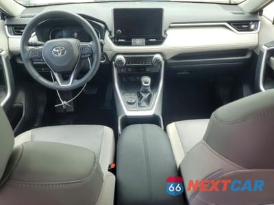 Zdjęcie 8 z 14 samochodu: 2023 TOYOTA RAV4 XLE PREMIUM VIN:JTMB6RFV0PD541678 - miniatura