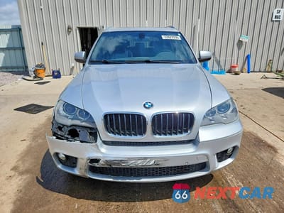 Piąte zdjęcie samochodu w środku: 2013 BMW X5 XDRIVE35I VIN:5UXZV4C50D0G54480 - miniatura