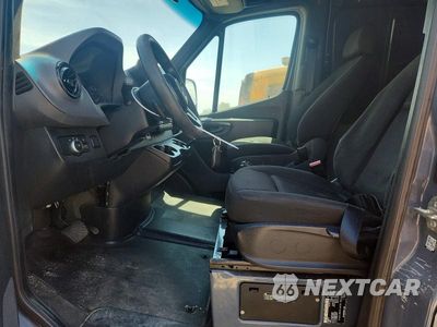 Zdjęcie 7 z 13 samochodu: 2019 MERCEDES-BENZ SPRINTER 2500 VIN:WD4PF1CD4KP152316 - miniatura
