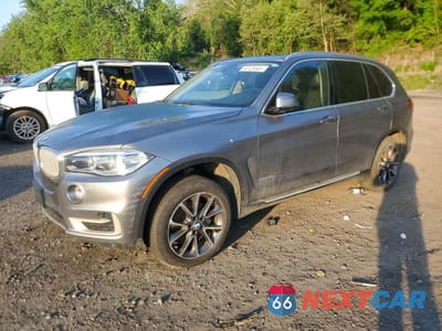 2015 BMW X5 XDRIVE35I 5UXKR0C56F0P01882 - główne zdjęcie licytacji z USA - miniatura