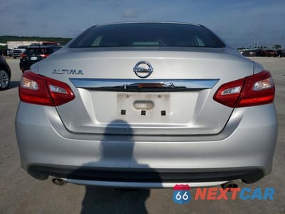 Zdjęcie 6 z 12 samochodu: 2016 NISSAN ALTIMA S/L VIN:1N4AL3AP5GN326131 - miniatura