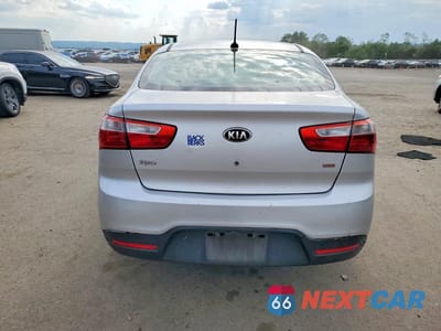 Zdjęcie 6 z 12 samochodu: 2015 KIA RIO LX VIN:KNADM4A35F6457511 - miniatura