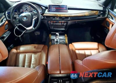 Zdjęcie 8 z 13 samochodu: 2018 BMW X5 XDR40E VIN:5UXKT0C5XJ0V99870 - miniatura