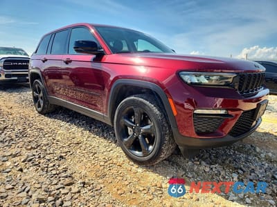 Czwarte zdjęcie samochodu z boku: 2023 JEEP GRAND CHEROKEE LIMITED VIN:1C4RJHBG8PC506911 - miniatura