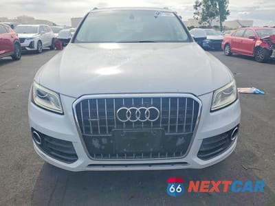 Piąte zdjęcie samochodu w środku: 2013 AUDI Q5 PREMIUM PLUS VIN:WA1LFAFP4DA082489 - miniatura