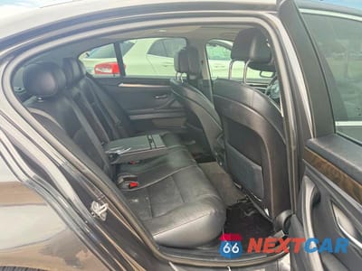 Zdjęcie 6 z 10 samochodu: 2012 BMW 535 XI VIN:WBAFU7C59CDU58029 - miniatura