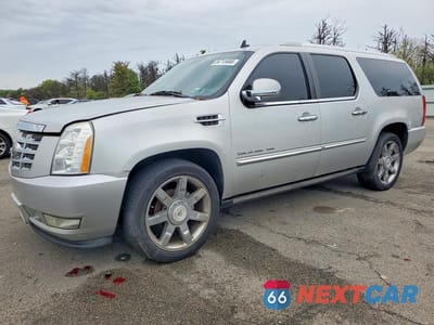 2010 CADILLAC ESCALADE ESV PREMIUM 1GYUKJEF8AR260801 - główne zdjęcie licytacji z USA - miniatura