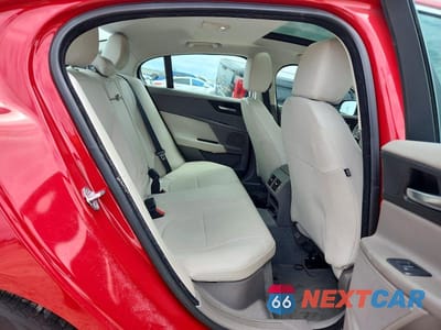 Zdjęcie 10 z 13 samochodu: 2017 JAGUAR XE VIN:SAJAD4BG1HA973132 - miniatura