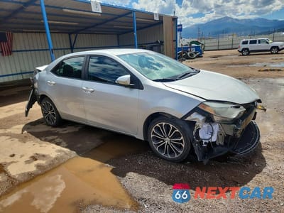 Czwarte zdjęcie samochodu z boku: 2016 TOYOTA COROLLA S PLUS VIN:5YFBURHE3GP393171 - miniatura