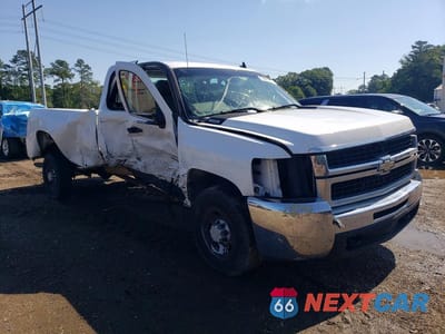 Czwarte zdjęcie samochodu z boku: 2008 CHEVROLET SILVERADO C2500 HEAVY DUTY VIN:1GCHC29K68E151286 - miniatura