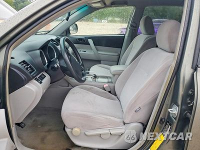 Zdjęcie 7 z 13 samochodu: 2008 TOYOTA HIGHLANDER BASE VIN:JTEDS41A182031067 - miniatura
