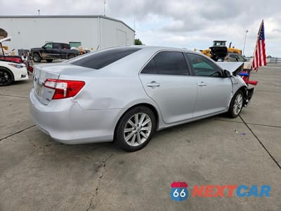 Trzecie zdjęcie samochodu z tyłu: 2012 TOYOTA CAMRY HYBRID XLE VIN:4T1BD1FKXCU034564 - miniatura