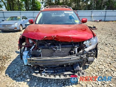 Piąte zdjęcie samochodu w środku: 2016 NISSAN ROGUE S VIN:JN8AT2MV5GW134852 - miniatura