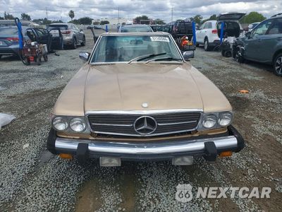 Piąte zdjęcie samochodu w środku: 1980 MERCEDES BENZ SL-CLASS VIN:107044120060013 - miniatura