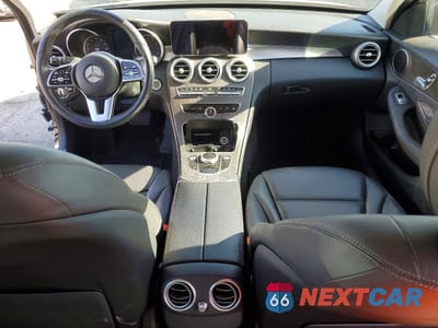 Zdjęcie 8 z 13 samochodu: 2019 MERCEDES-BENZ C 300 VIN:55SWF8DB8KU302240 - miniatura