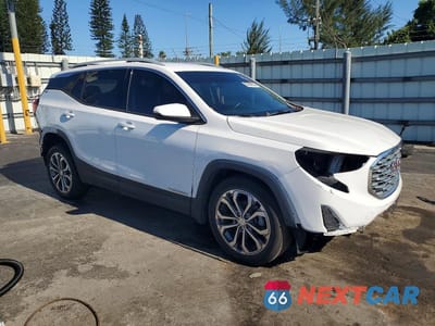 Czwarte zdjęcie samochodu z boku: 2019 GMC TERRAIN SLT VIN:3GKALPEV0KL290114 - miniatura