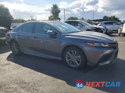 Czwarte zdjęcie samochodu z boku: 2023 TOYOTA CAMRY SE VIN:4T1T11AK4PU798615 - miniatura