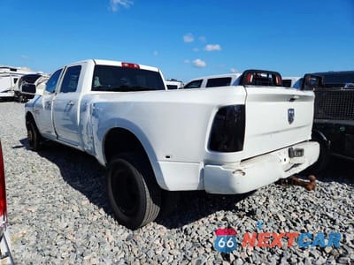 Trzecie zdjęcie samochodu z tyłu: 2015 RAM 3500 ST VIN:3C63RPGL7FG561044 - miniatura