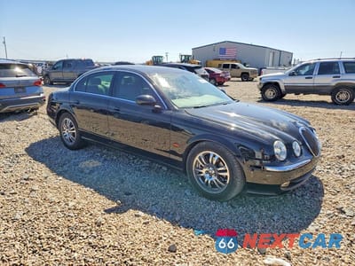 Czwarte zdjęcie samochodu z boku: 2003 JAGUAR S-TYPE VIN:SAJEA01U33HM85679 - miniatura